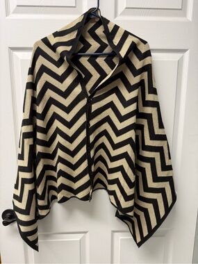 Button-Front Poncho Sweater in Black and Gold